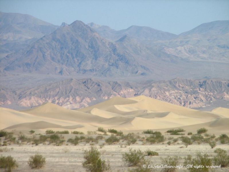 Les vents ont amene patiemment chaque morceau de montagne