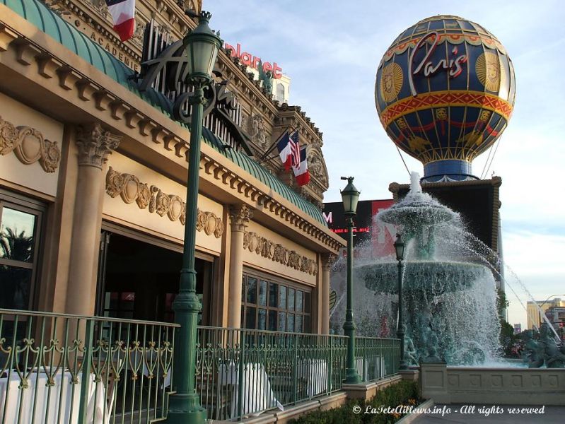 Paris-Las Vegas Casino Resort a ete inaugure en 1999