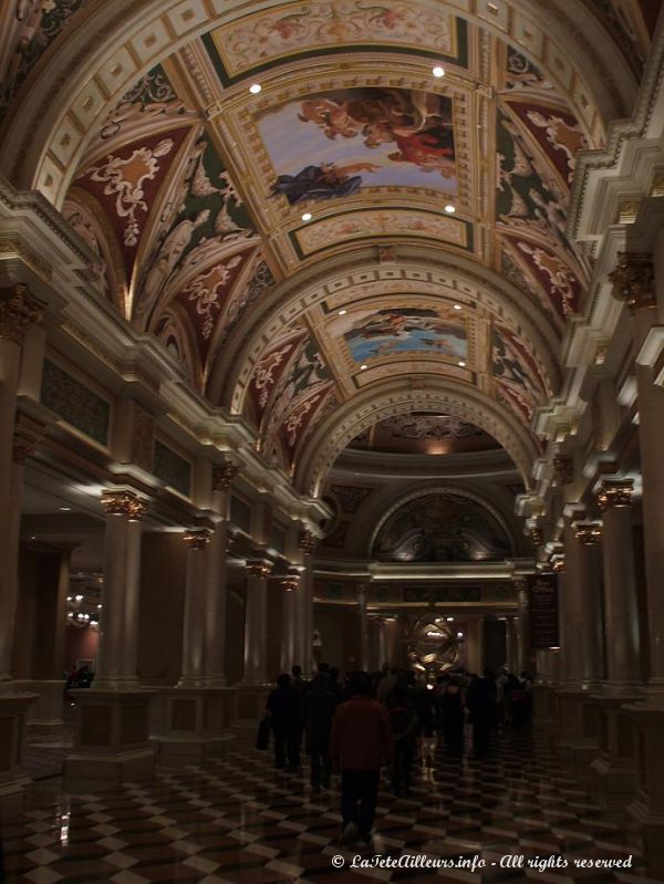 L'interieur du Venetian, le plus grand hotel du monde !