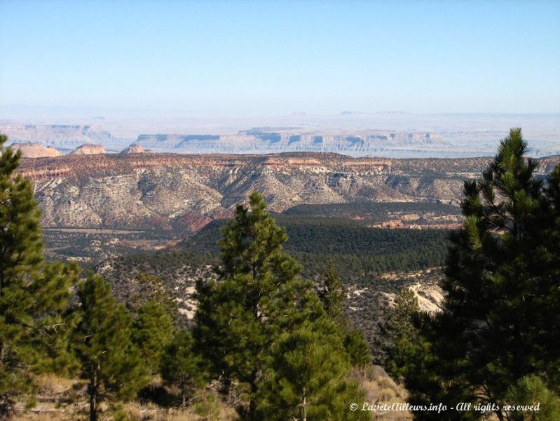 Au fond, le Glenn Canyon