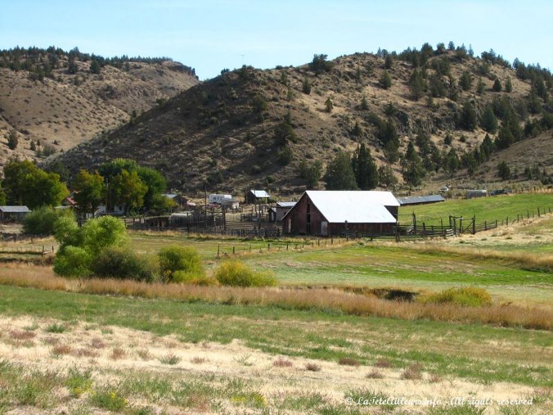 Un des nombreux ranchs de cette region desertique