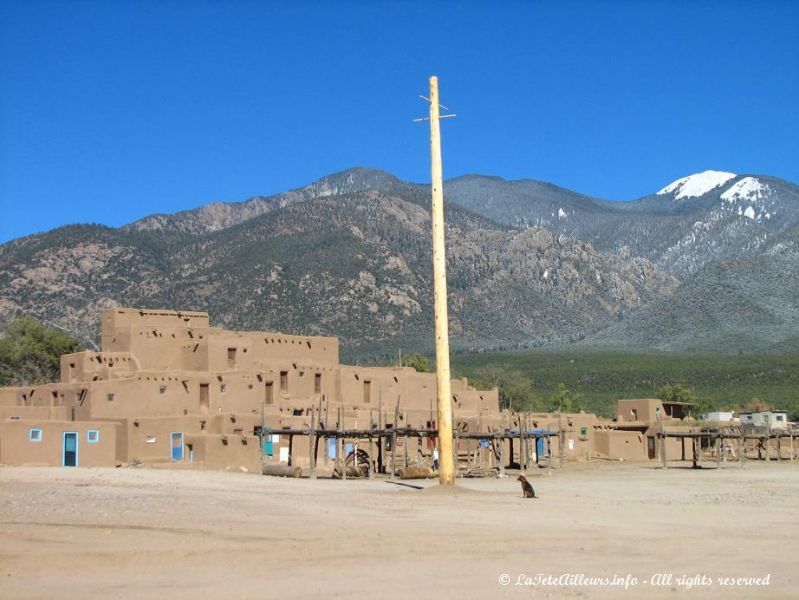 Un grande maison communautaire de Taos Pueblo