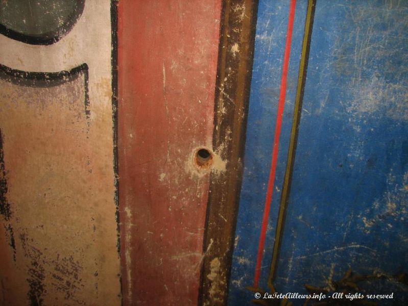 Les murs du Bird Cage Theatre portent encore les traces des bagarres
