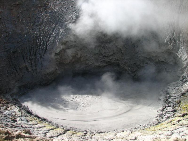 Bassin de boue a Mud Volcano