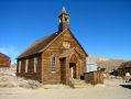 La vieille eglise a encore fiere allure