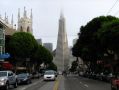 Vue sur la Pyramide depuis North Beach, le quartier italien de San Francisco