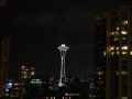 Le Space Needle vu du toit de l'hotel la nuit