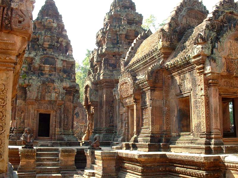 Le Banteay Srei 01