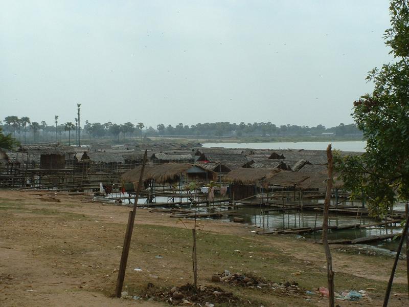 Petit "village" sur l'eau