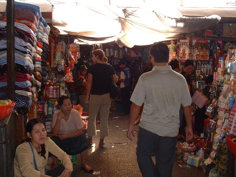 L'immense marché central de Phnom Penh