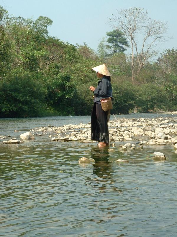 Une pêcheuse à pied