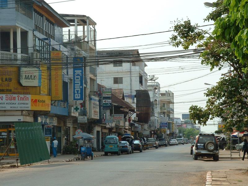 Une autre rue de Vientiane