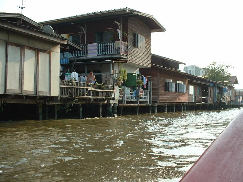 Dans le vieux Bangkok...