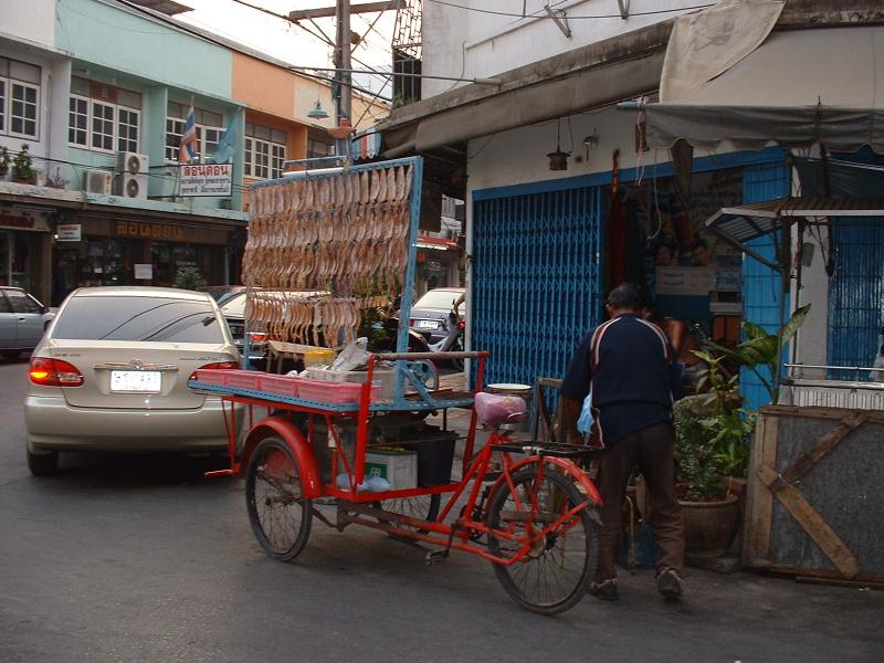 Un vendeur de sèches ambulant