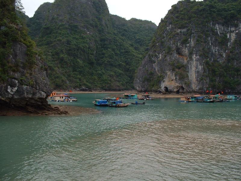 Un autre village flottant