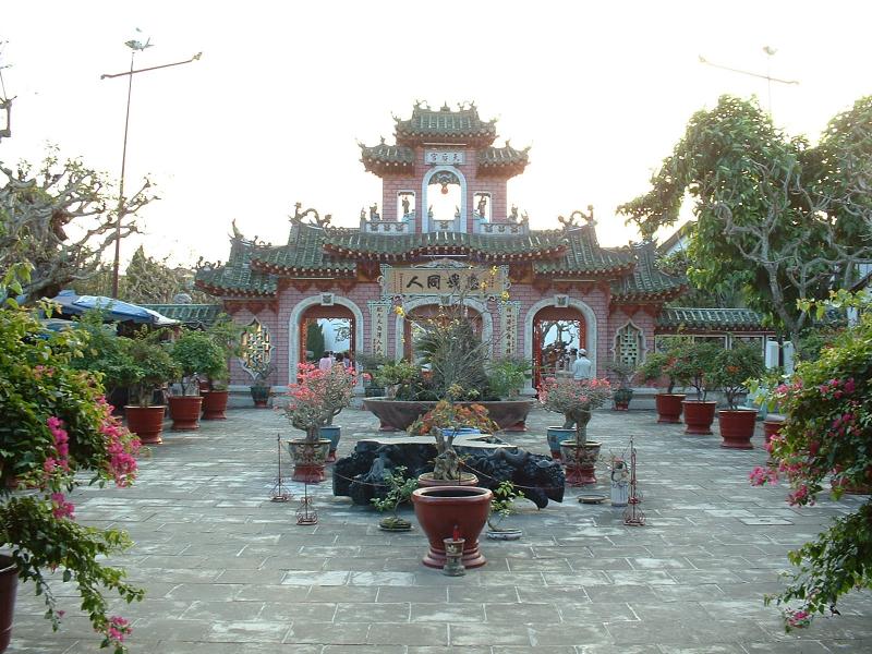 Le temple Phuc Kiên, de l'intérieur