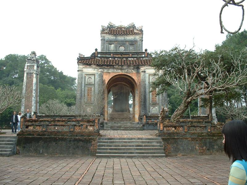 A l'intérieur du tombeau de Tu Duc 02