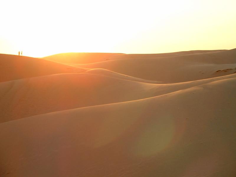 Coucher de soleil sur les dunes