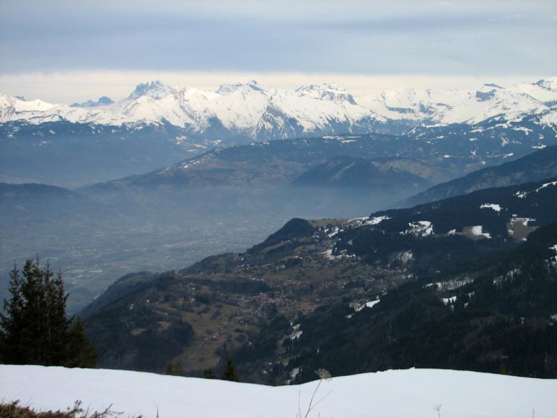 Tout en bas, Cluse et la vallée de l'Arve