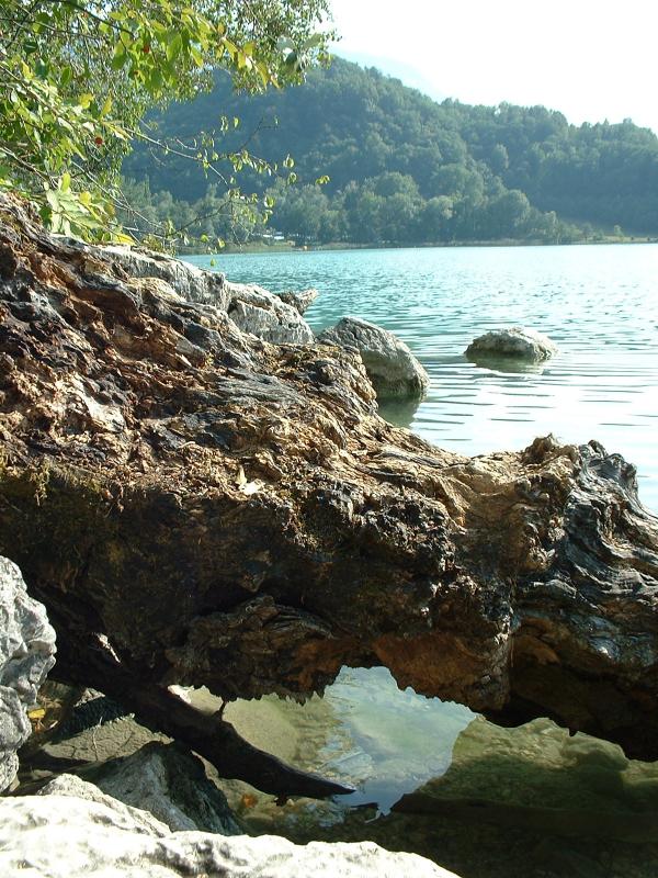 Lac d'Aiguebelette 06