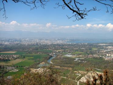 Vue sur Gen&egrave;ve et le lac L&eacute;man