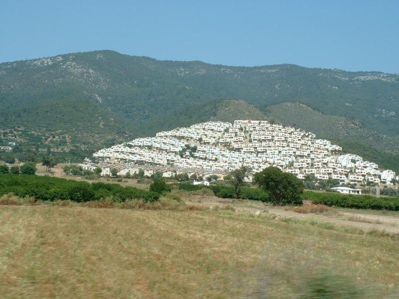 Un village en "tortue", typique de la région