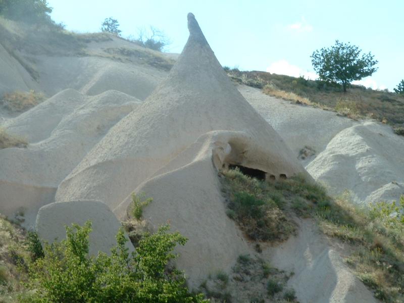 Une maison de Schtroumpf ? Une glace italienne ? Les paysage de Cappadoce stimulent l'imagination.